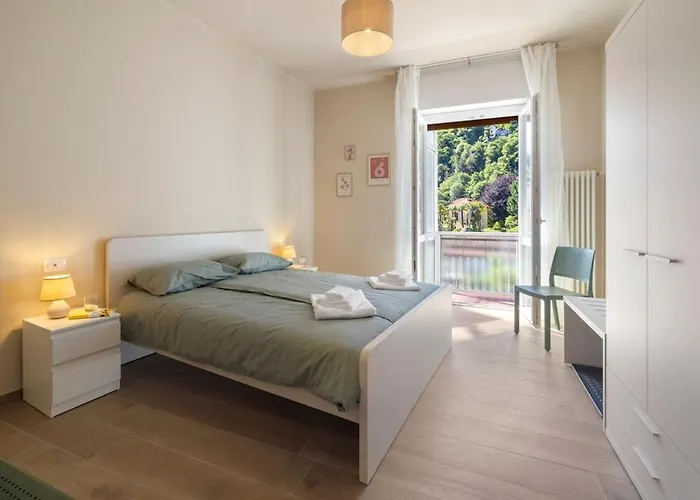 Apartament Maison Petrolini - Maggiore Estate By Ginin