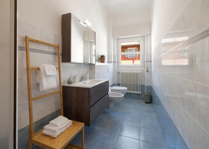 Maison Petrolini - Maggiore Estate By Ginin 아파트