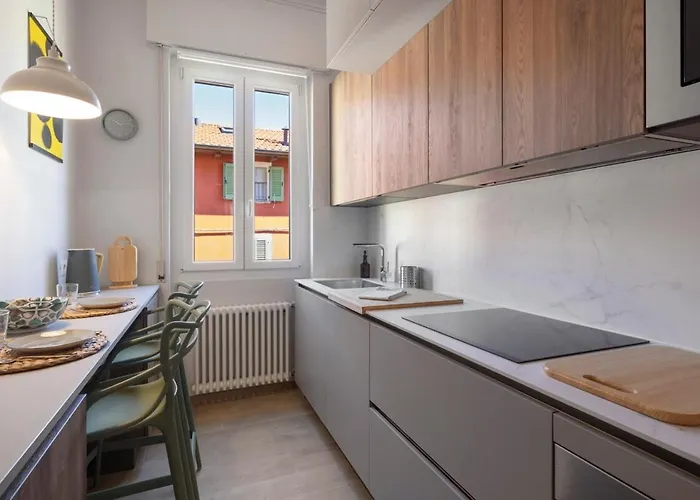 아파트 Maison Petrolini - Maggiore Estate By Ginin